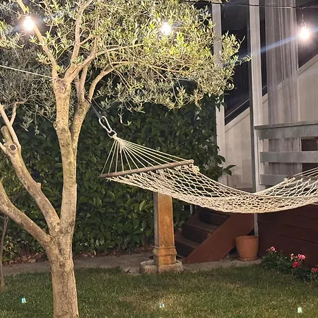 Manalu Home, Gjiri I Lalezit, Lura 3 Daire *