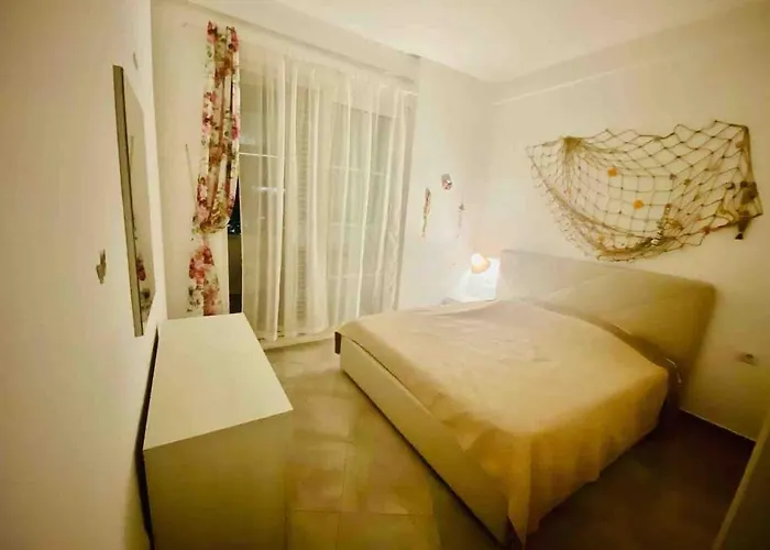 Manalu Home, Gjiri I Lalezit, Lura 3 Apartment