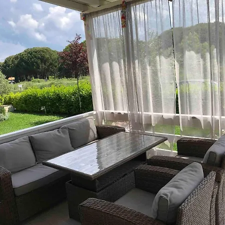 Apartman Manalu Home, Gjiri I Lalezit, Lura 3